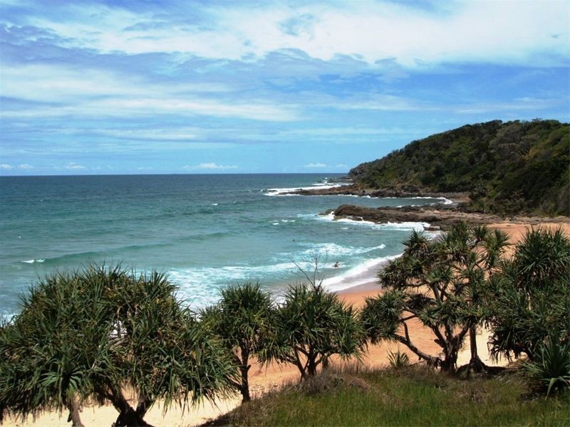 Castaways Beach QLD 4567