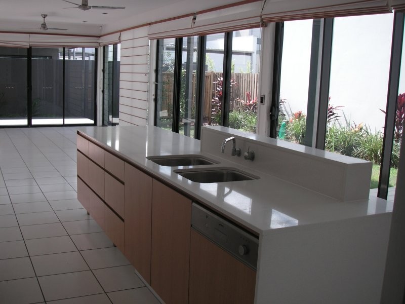 105  Stuart Street, Bulimba QLD 4171