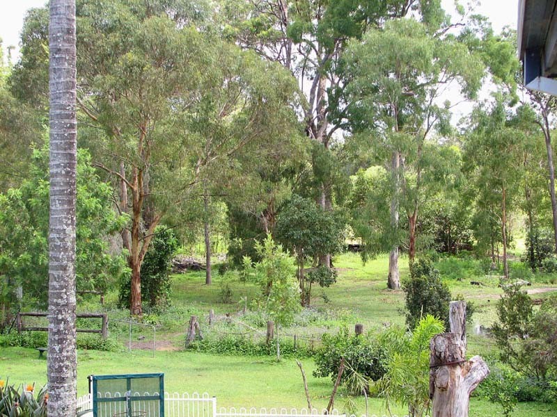 297 PETERSEN RD, Morayfield QLD 4506