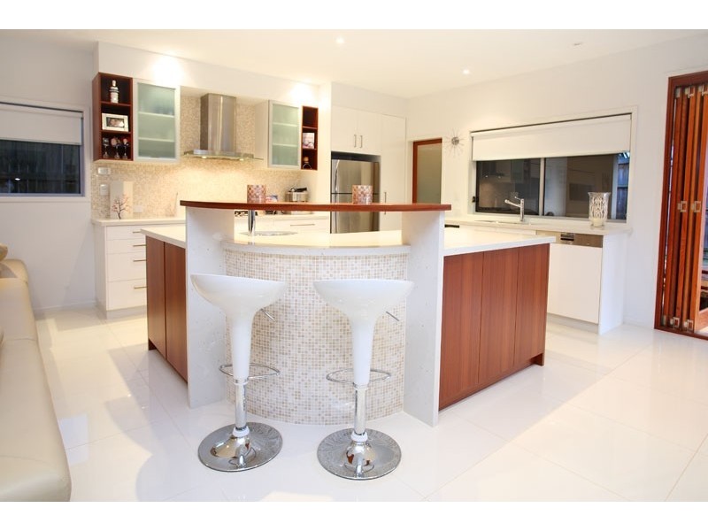 19   John Street, Manly West QLD 4179