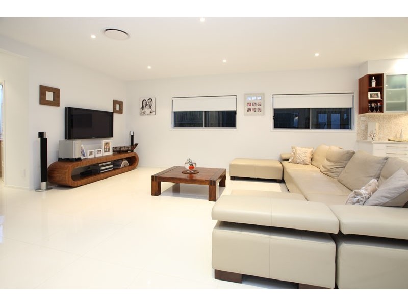 19   John Street, Manly West QLD 4179