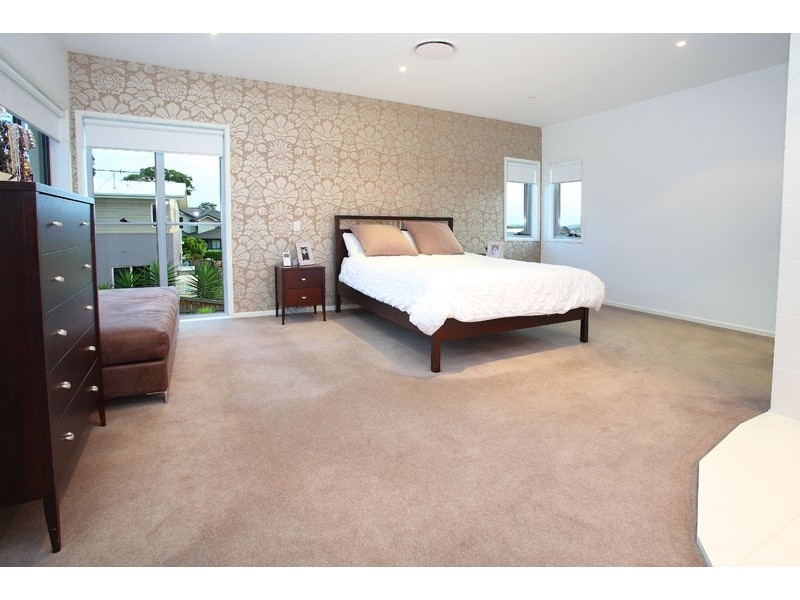 19   John Street, Manly West QLD 4179