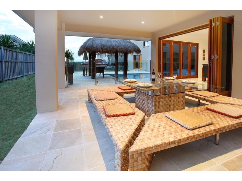 19   John Street, Manly West QLD 4179