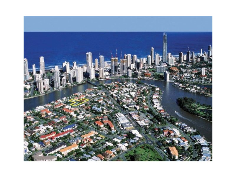 18/56  Stanhill Drive, Chevron Island QLD 4217