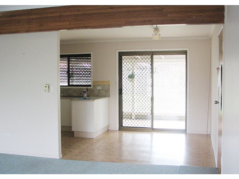 27 Gynther Rd, Rothwell QLD 4022