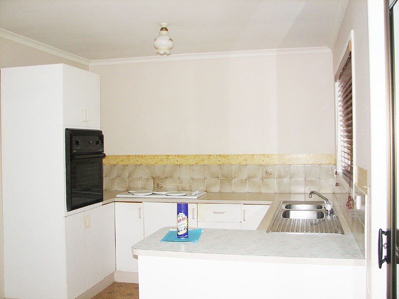 27 Gynther Rd, Rothwell QLD 4022