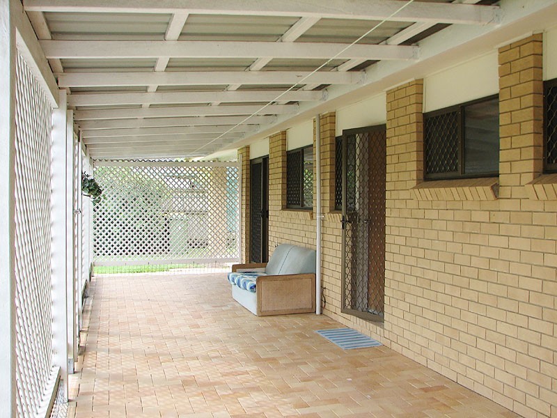 27 Gynther Rd, Rothwell QLD 4022