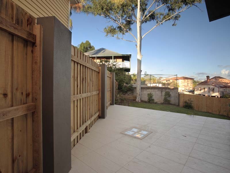 4/25  Princess Street, Bulimba QLD 4171
