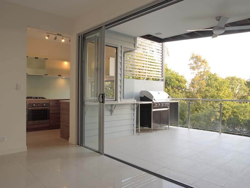 4/25  Princess Street, Bulimba QLD 4171