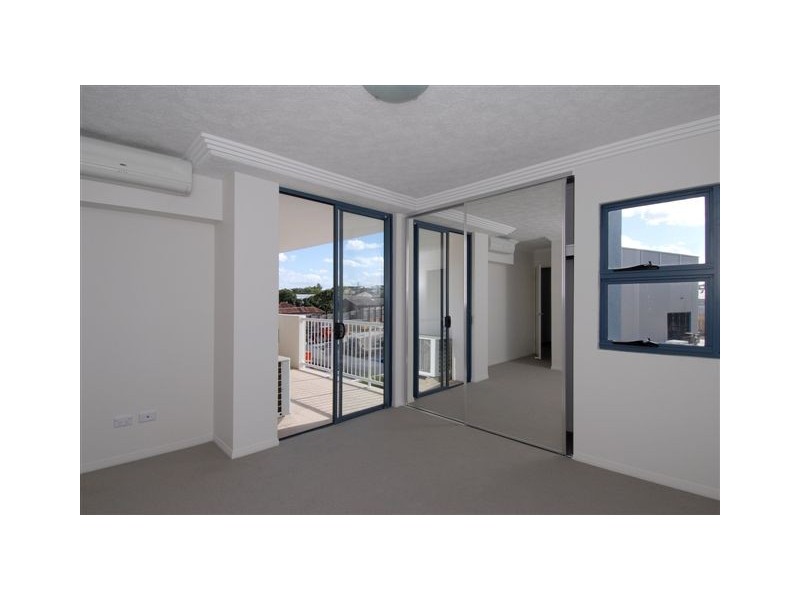 Woolloongabba QLD 4102