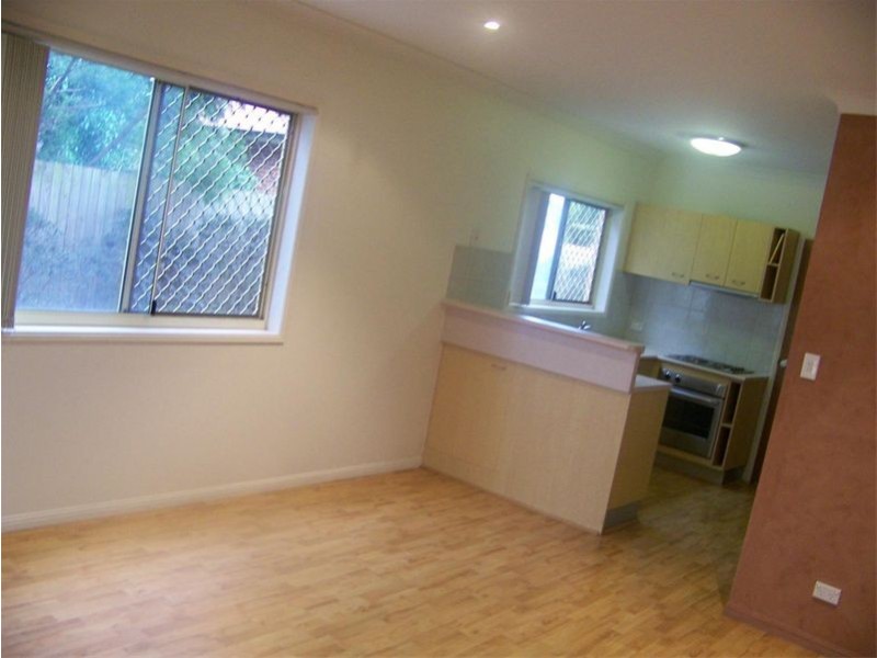 2/83 Richmond Rd, Morningside QLD 4170