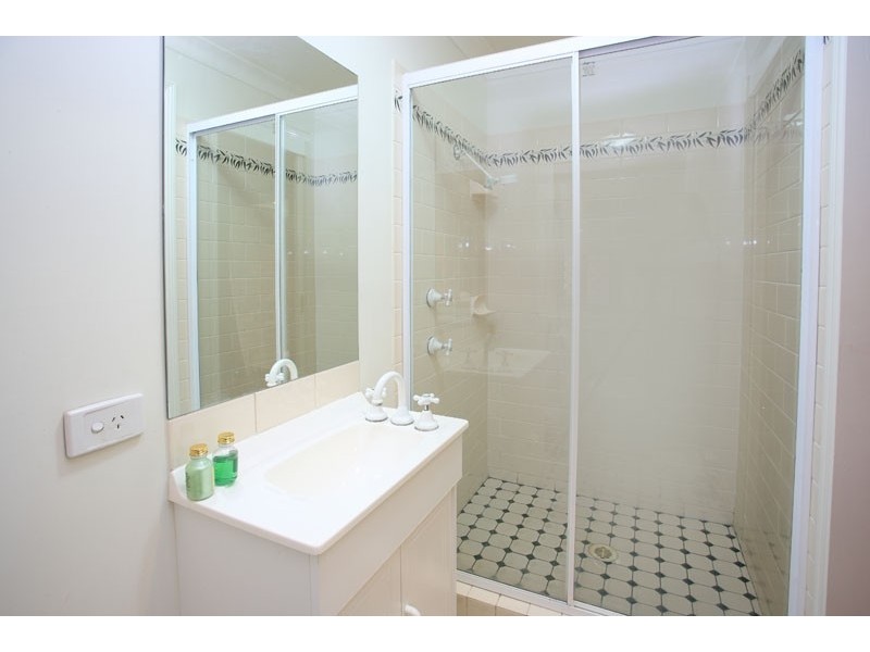 116   Blackwood Road, Manly West QLD 4179