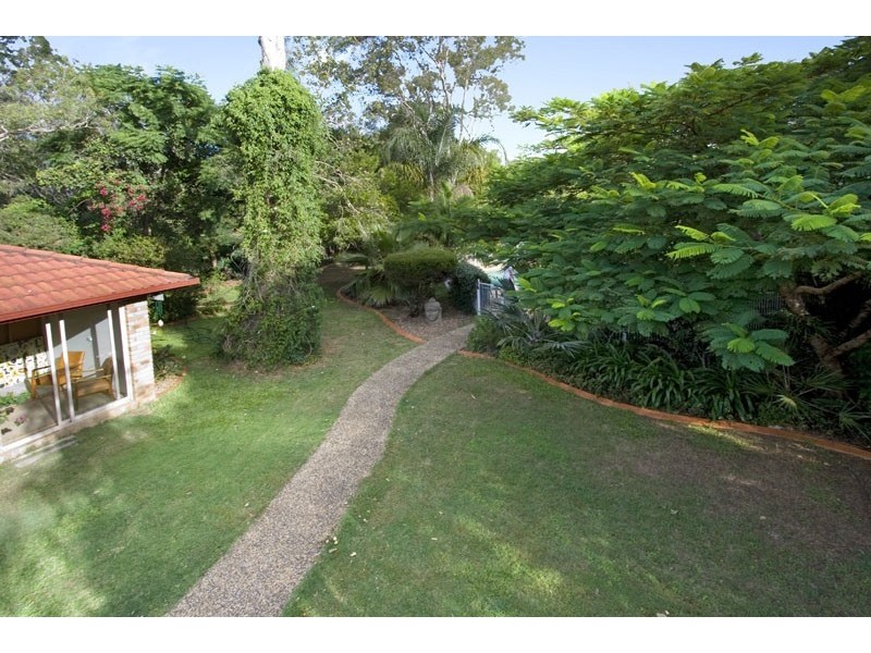 116   Blackwood Road, Manly West QLD 4179