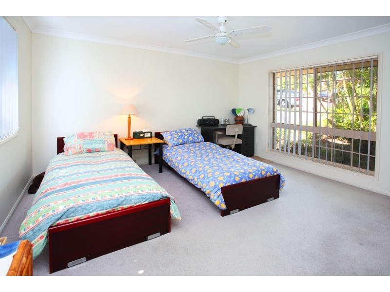 2 Lacerta Place, Wynnum QLD 4178