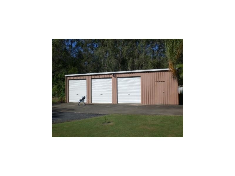 95 Petersen Road, Morayfield QLD 4506