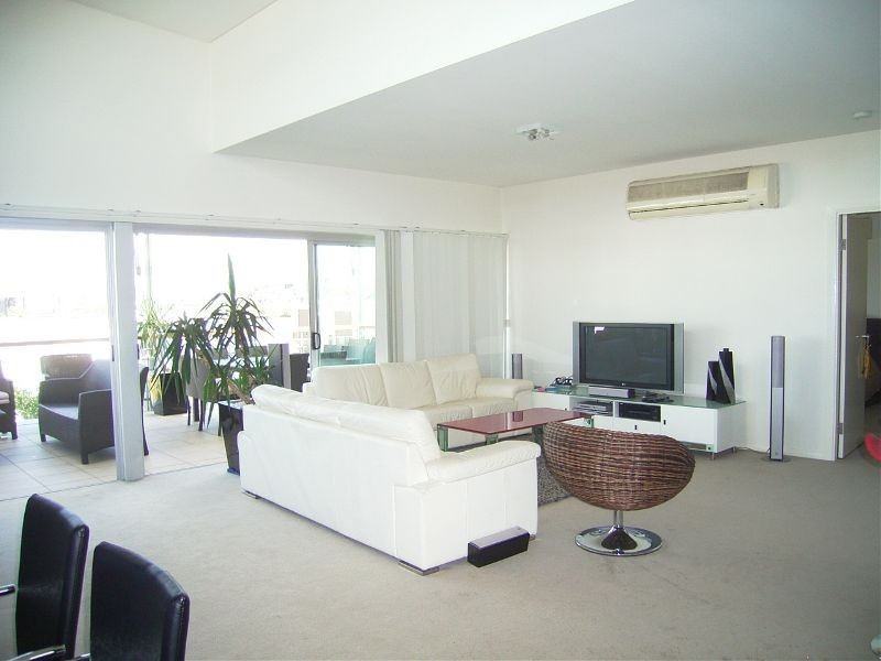Level 3 17/18  Addison Avenue, Bulimba QLD 4171