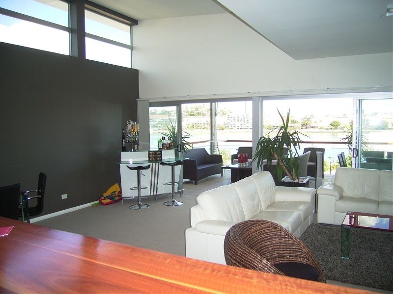 Level 3 17/18  Addison Avenue, Bulimba QLD 4171
