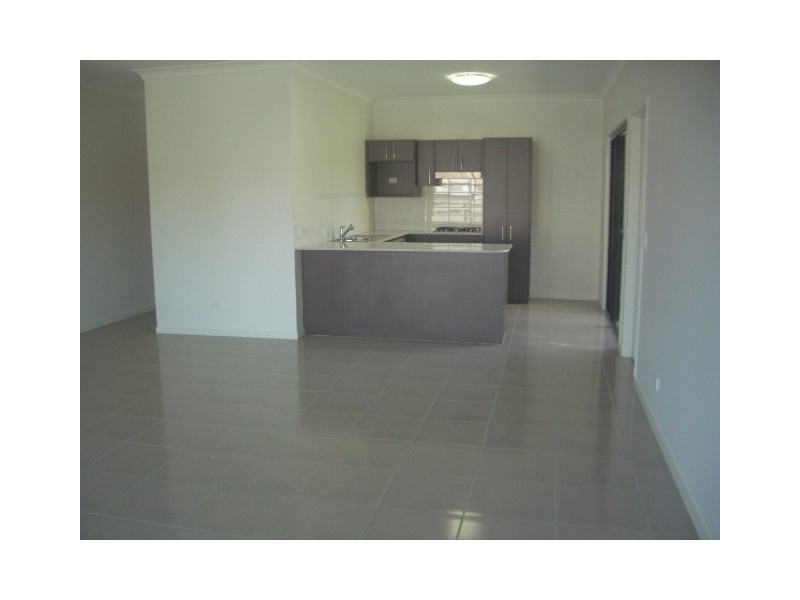 2/5  Hutchins Street, Kedron QLD 4031