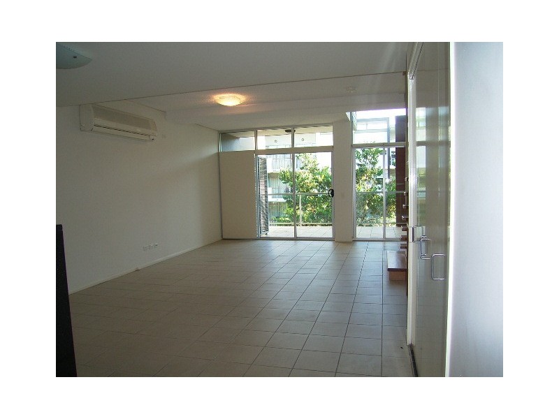 51/21  Love Street, Bulimba QLD 4171