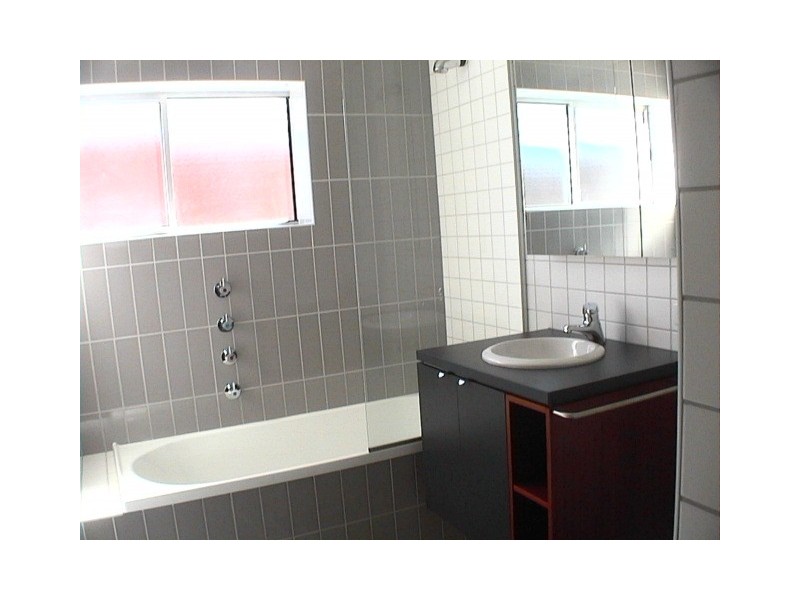 51/21  Love Street, Bulimba QLD 4171