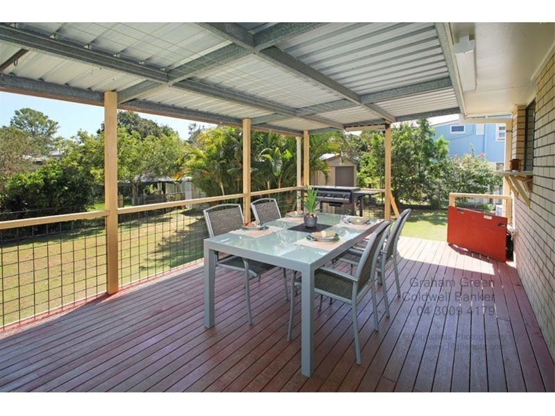 65 Warra Street, Wynnum QLD 4178