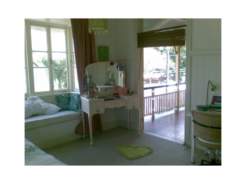 28  Stuart St, Bulimba QLD 4171