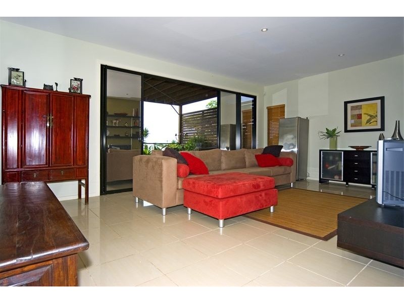 63 Wynnum North Road, Wynnum QLD 4178