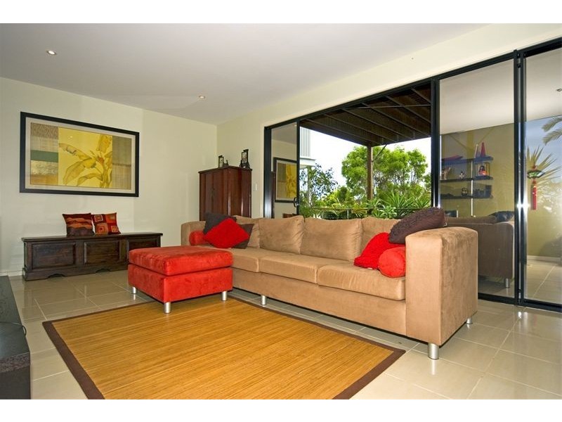 63 Wynnum North Road, Wynnum QLD 4178