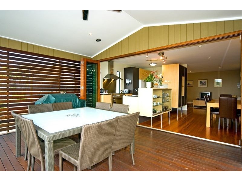 63 Wynnum North Road, Wynnum QLD 4178