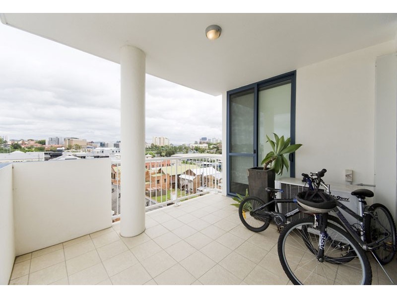 Woolloongabba QLD 4102