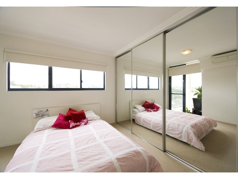 Woolloongabba QLD 4102