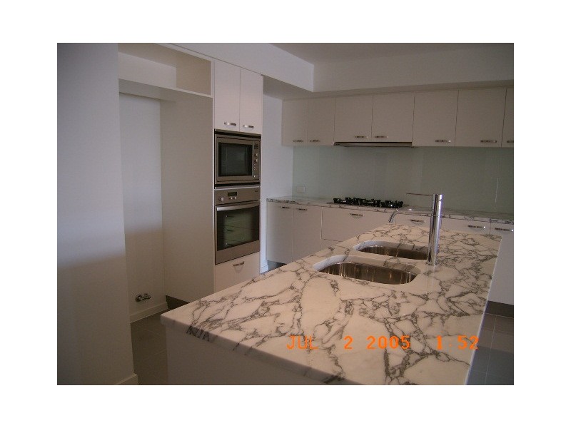 1  Oxford Street, Bulimba QLD 4171