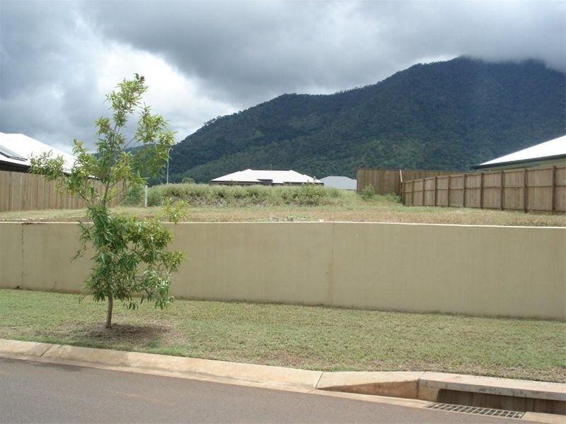 2 SPRINGBROOK AVENUE, Redlynch QLD 4870