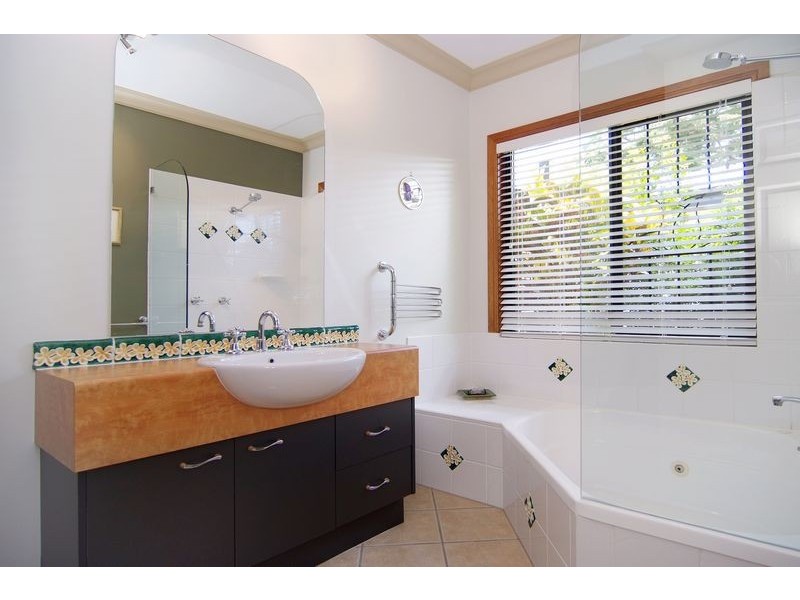 13A Heavey Crescent, Edge Hill QLD 4870