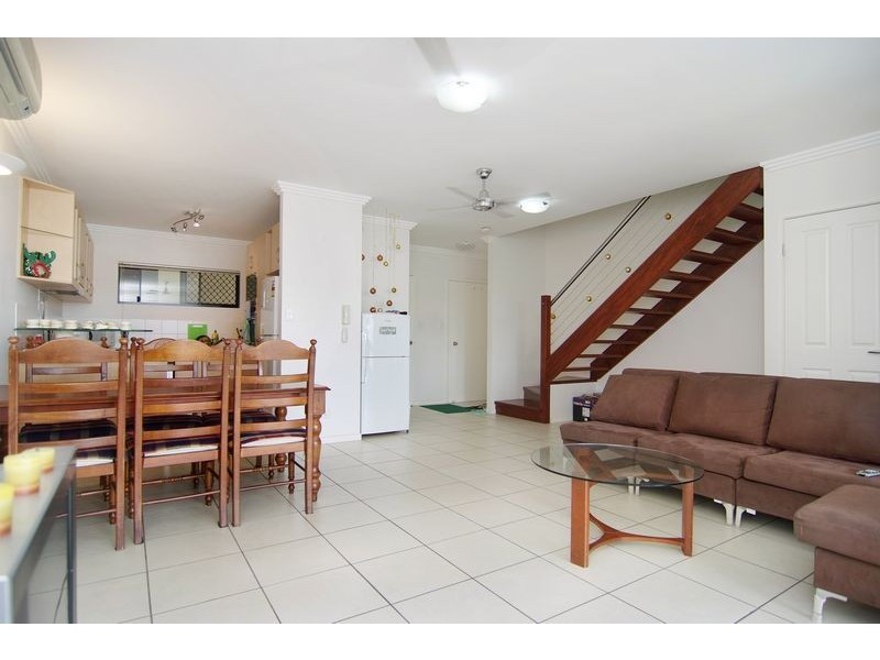 Level 2 APT. 8 / 77 Spence Street, Cairns QLD 4870