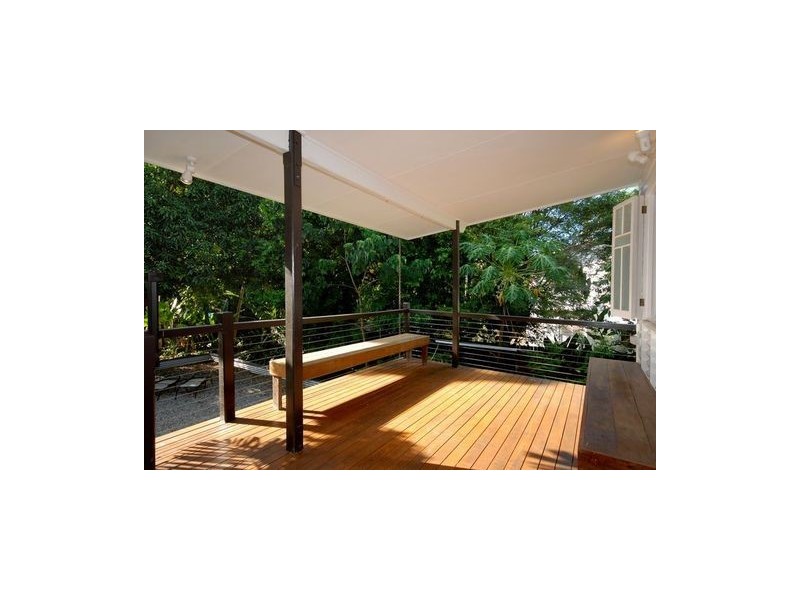 12 Dalziel St, Stratford QLD 4870