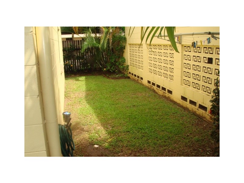 APT. 1 / 222 Fearnley Street, Parramatta Park QLD 4870