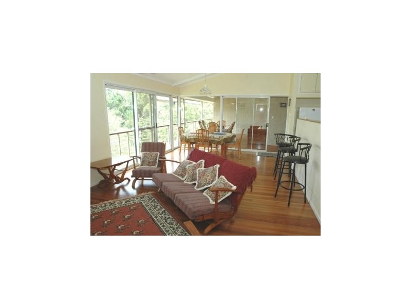 6 Black Gully Road, Tinaroo QLD 4872