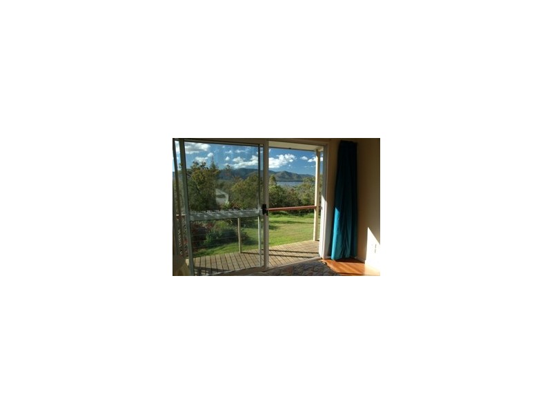 6 Black Gully Road, Tinaroo QLD 4872