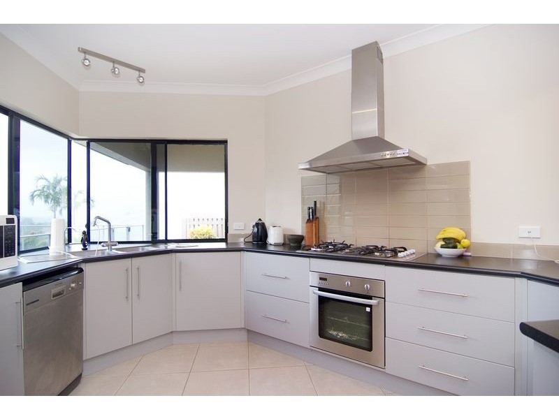 17 KAWANA STREET, Caravonica QLD 4878