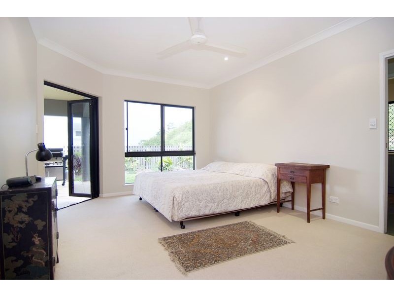 17 KAWANA STREET, Caravonica QLD 4878