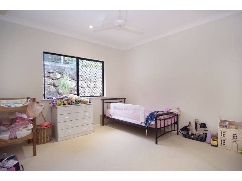 17 KAWANA STREET, Caravonica QLD 4878