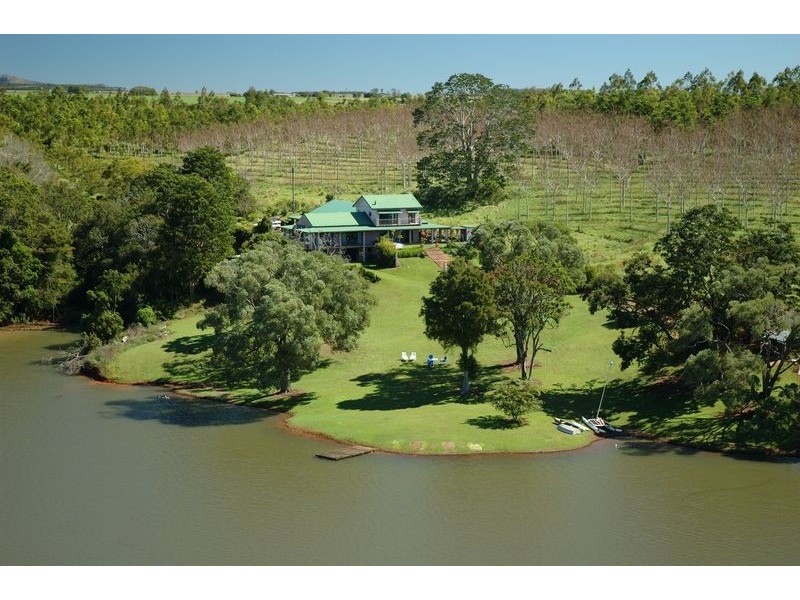 Tinaroo QLD 4872