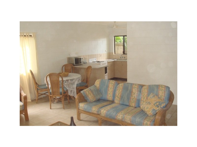 APT. 1 / 222 Fearnley Street, Parramatta Park QLD 4870