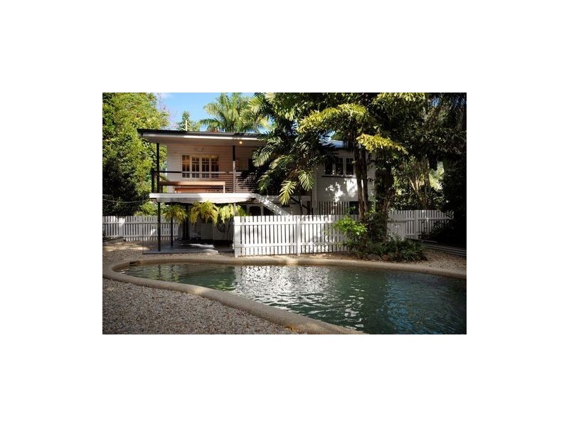 12 Dalziel Street, Stratford QLD 4870