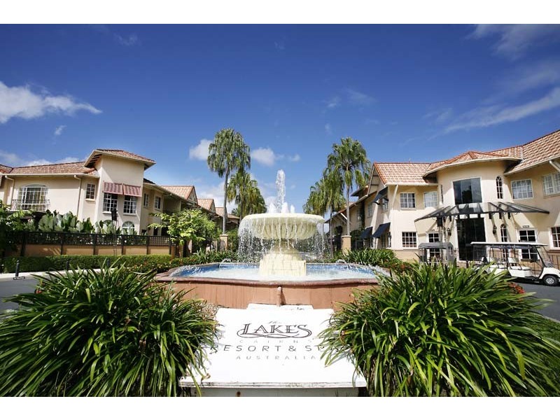 APT. 1604 / 2 Greenslopes St, Cairns QLD 4870