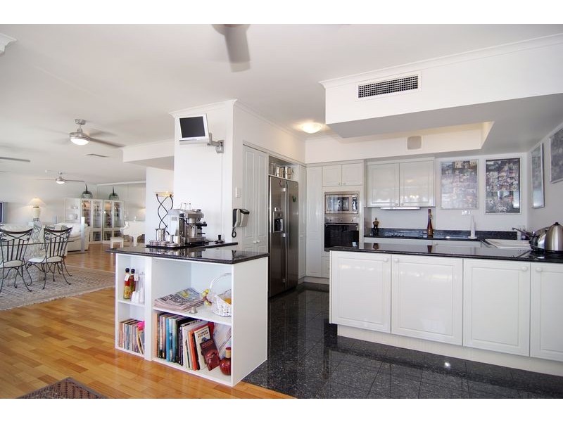 APT. 14S / 209 Abbott St, Cairns City QLD 4870