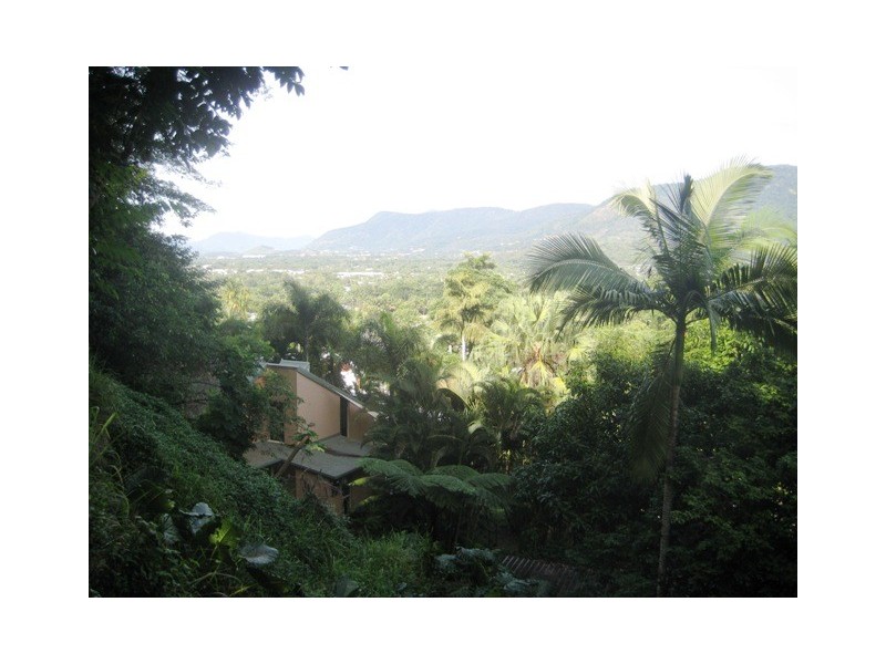 34 Junction Street, Edge Hill QLD 4870