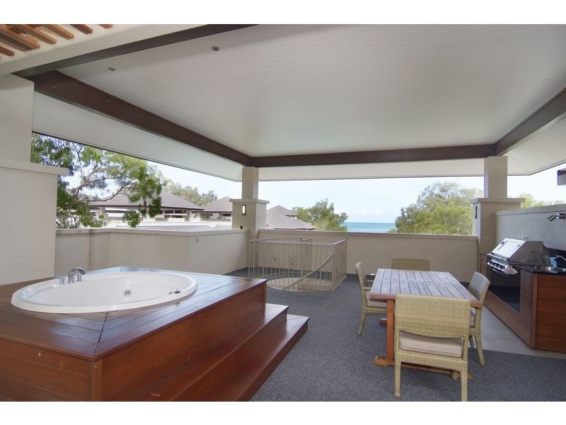 APT. 428/429 SEA TEMPLE PALM COVE, Palm Cove QLD 4879