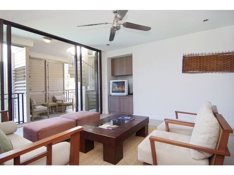 APT. 428/429 SEA TEMPLE PALM COVE, Palm Cove QLD 4879